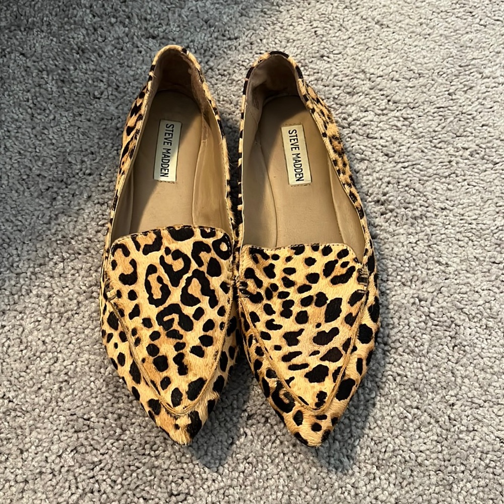 Cheetah print Steve Madden flats!